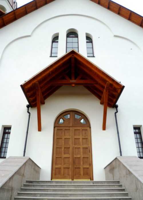 Церковь Иоанна Богослова в Нагово (фасад ворота и окна)
